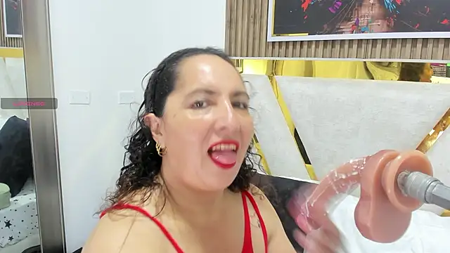 Snapshot of Luna_Naughty1 chatting on February 2026 08:05:01 PM Luna Naughty1 online show from February 2026 08:05:01 PM