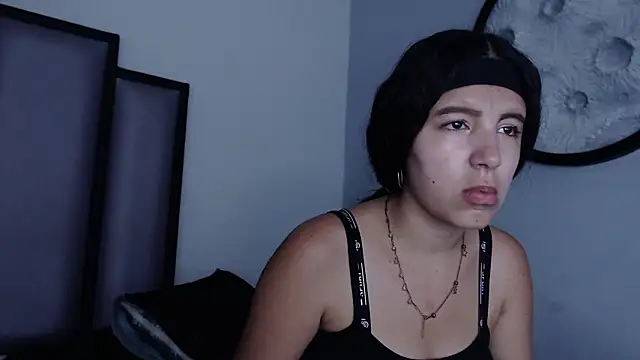 Lucy-23 online show from February 2026 05:25:02 AM