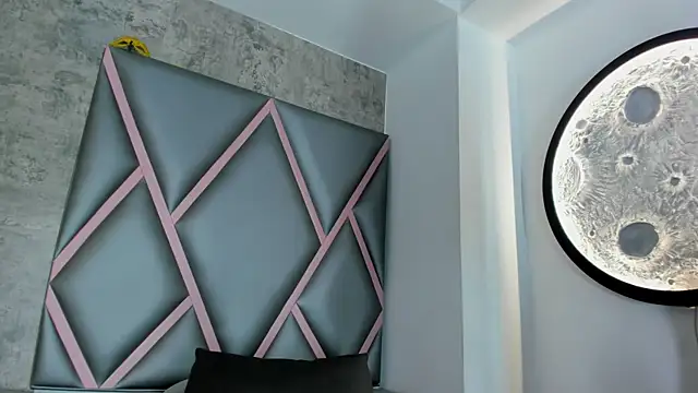 Lucy-23 online show from February 2026 04:38:02 PM