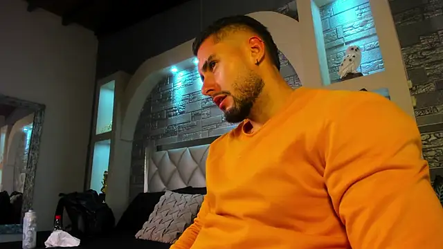 dominic de luca online show from September 2025 02:06:01 AM