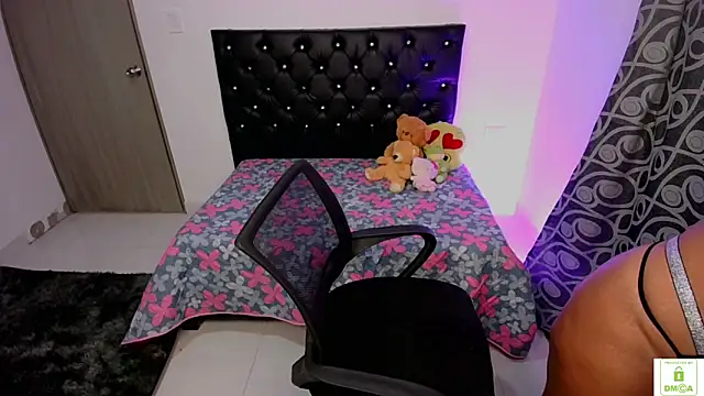 niiky 68 online show from September 2025 11:44:01 AM