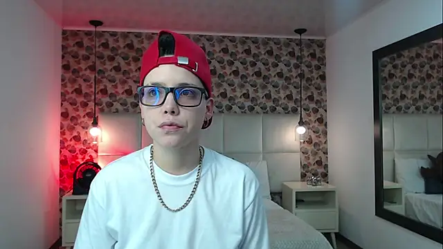 SpencerMontgomery online show from September 2025 07:46:02 PM