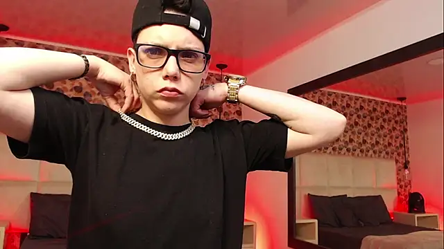 SpencerMontgomery online show from September 2025 08:20:02 PM