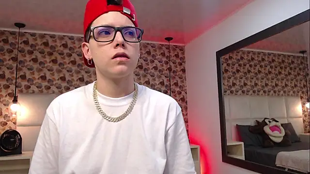 SpencerMontgomery online show from September 2025 07:03:02 PM