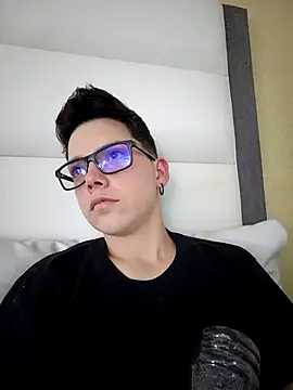 SpencerMontgomery online show from November 2025 06:41:01 PM