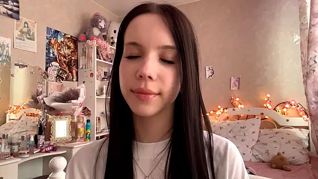 AxyKitten online show from October 2025 12:39:01 PM