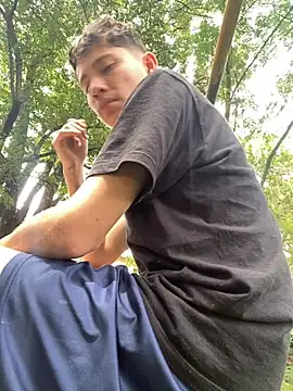 elfernh online show from October 2025 06:05:02 PM