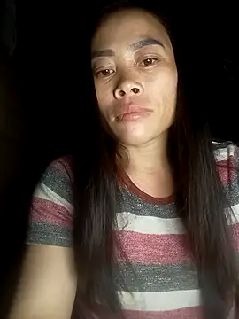 CoMay003 online show from November 2025 09:02:02 PM