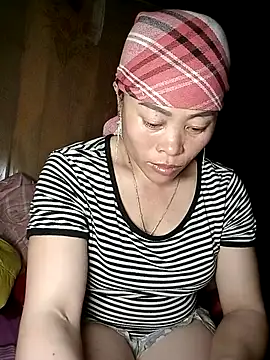 CoMay003 online show from March 2026 01:44:01 PM