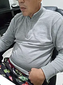 Carloskasado online show from October 2025 09:37:01 PM