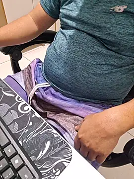 Snapshot of Carloskasado chatting on February 2026 12:06:02 AM Carloskasado online show from February 2026 12:06:02 AM