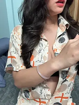 Voyerra g online show from February 2026 02:02:02 PM