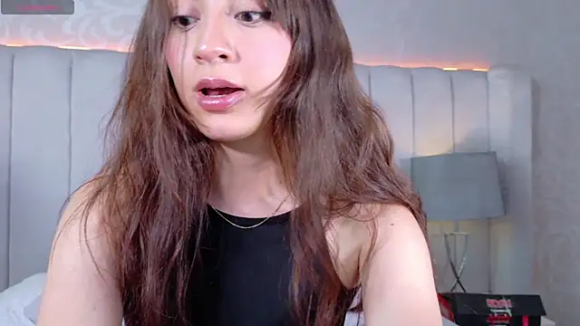 LuluBeerry online show from October 2025 06:37:01 PM