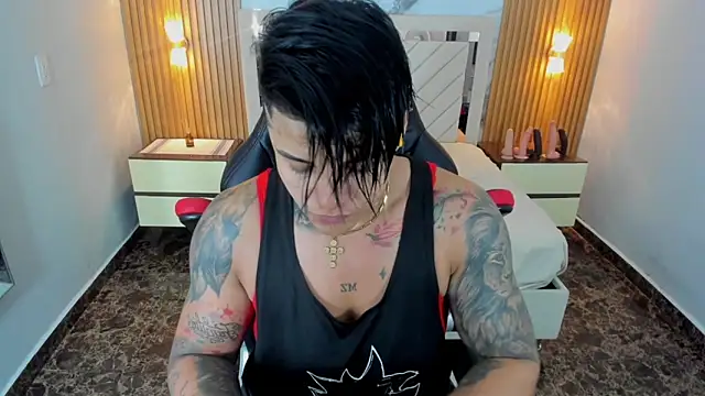 KAROLLJONES1 online show from June 2026 02:24:02 AM