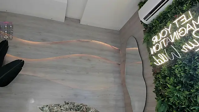 Alma Leon online show from September 2025 11:37:02 AM