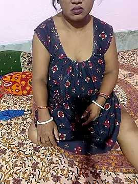 Cute-Swewty online show from October 2025 01:39:02 PM