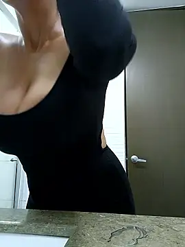 Esmeralda333 online show from November 2025 04:07:01 PM