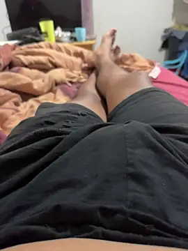 Monspeet 01 online show from October 2025 02:01:02 AM