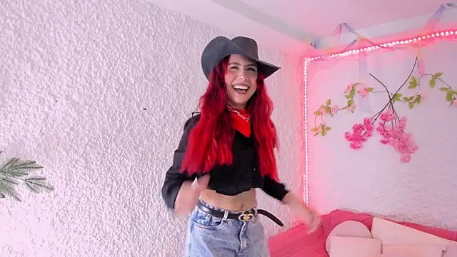 violet belle  online show from October 2025 01:09:01 PM