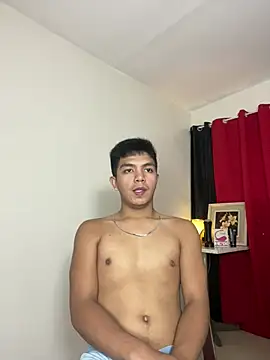 Snapshot of Hunky_paul chatting on July 2026 02:31:01 PM Hunky paul online show from July 2026 02:31:01 PM