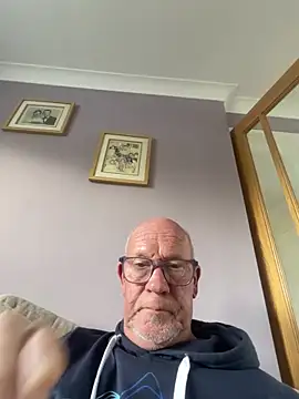 Snapshot of philefc chatting on June 2026 06:30:01 PM philefc online show from June 2026 06:30:01 PM