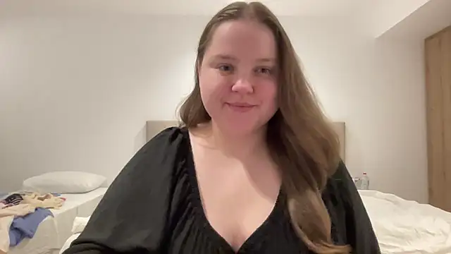 Snapshot of Alice898 chatting on September 2025 05:34:02 PM Alice898 online show from September 2025 05:34:02 PM