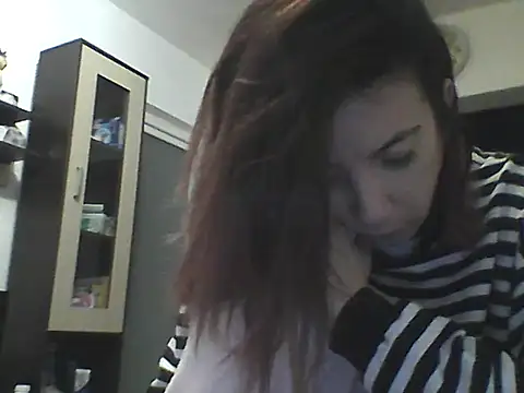 Anayssa  online show from February 2026 09:05:02 PM