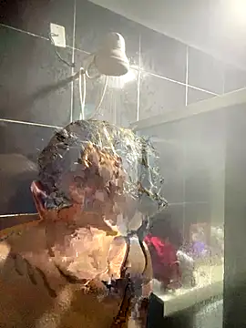 Fumoice online show from December 2025 11:33:02 PM