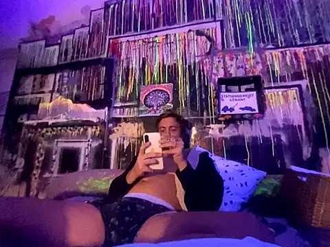 3615-ULLA online show from October 2025 11:35:02 PM