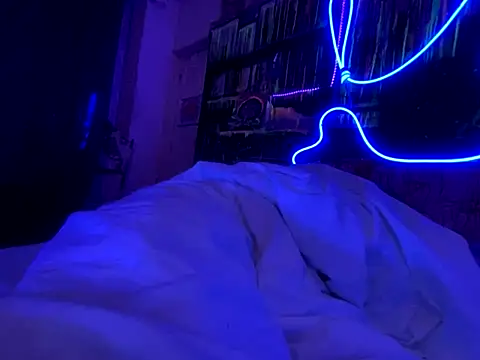 3615-ULLA online show from October 2025 05:30:02 PM