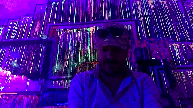 3615-ULLA online show from April 2026 03:38:01 PM