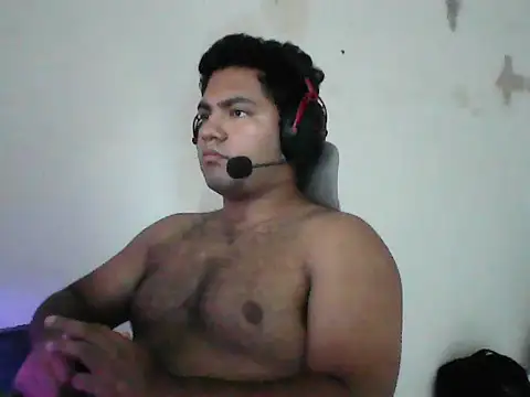 Snapshot of DCHOI_22 chatting on October 2025 03:56:02 PM DCHOI 22 online show from October 2025 03:56:02 PM