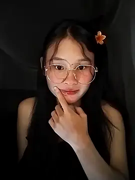 saronla 03 online show from September 2025 02:51:02 PM