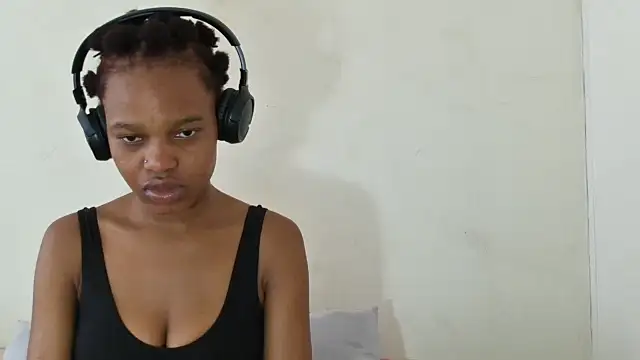 SexyBitchx01 online show from November 2025 09:45:01 AM