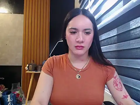 Yhanbeaufort18 online show from September 2025 07:43:01 AM