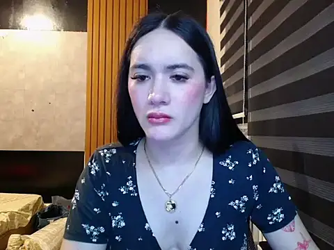 Yhanbeaufort18 online show from September 2025 10:29:01 AM