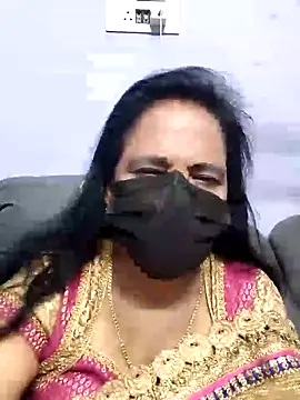 mallu-lover online show from September 2025 12:10:02 PM