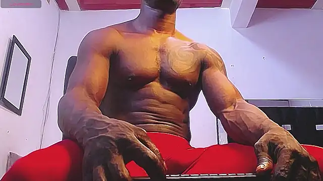 MrByronStallion online show from May 2026 01:44:01 AM
