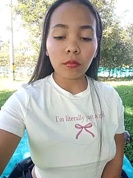 SophiaGuzman online show from November 2025 07:46:02 PM