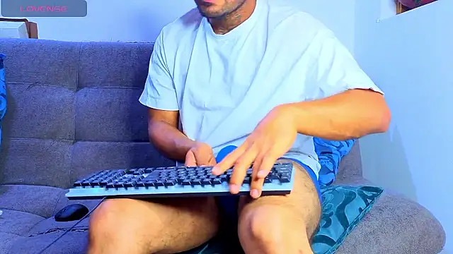 Snapshot of tomas_smith1 chatting on January 2026 04:05:02 AM tomas smith1 online show from January 2026 04:05:02 AM