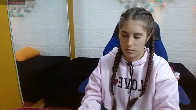 karlarousex online show from September 2025 02:59:02 AM