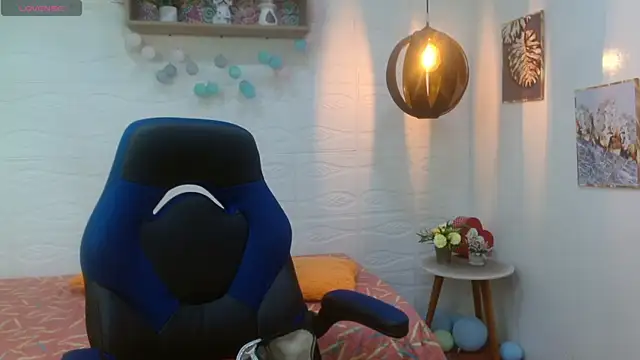 karlarousex online show from November 2025 02:44:01 AM