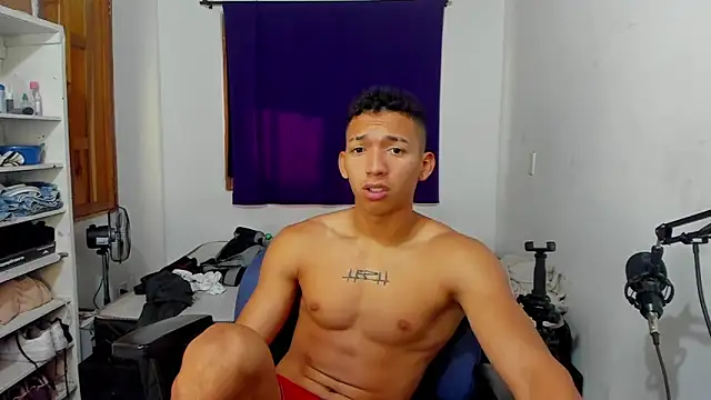 JuanchiT66 online show from October 2025 05:03:01 PM