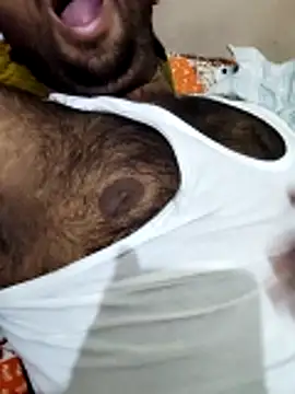 Snapshot of hairyboywithblackdick chatting on May 2026 05:08:02 PM hairyboywithblackdick online show from May 2026 05:08:02 PM