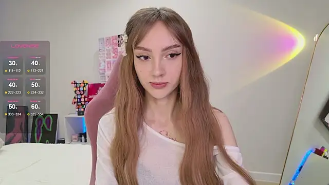 Lunainnk online show from September 2025 11:19:01 PM