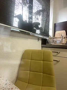 imooLoov online show from October 2025 01:04:02 PM