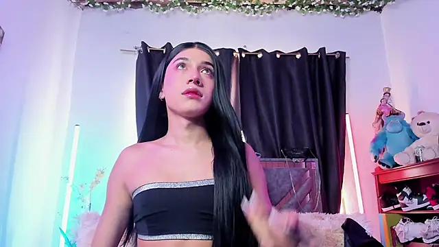 Snapshot of KristallSwan chatting on March 2026 01:28:01 PM KristallSwan online show from March 2026 01:28:01 PM