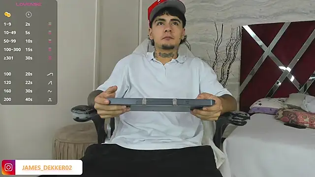 JamesDeker online show from September 2025 08:13:01 PM