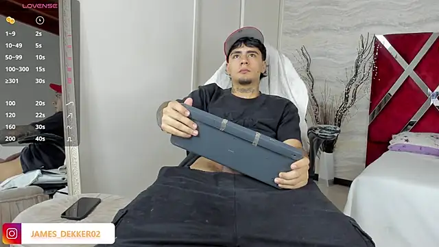 JamesDeker online show from September 2025 08:13:02 PM