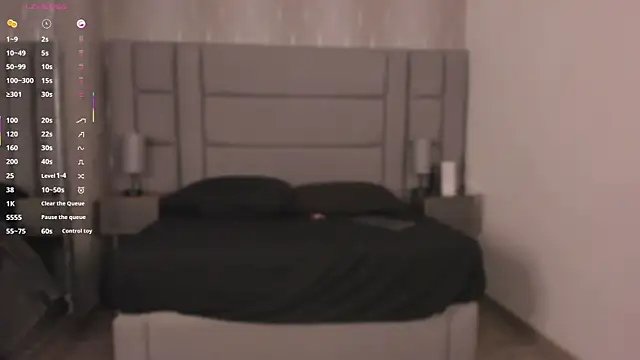 Mia-Medina online show from October 2025 06:57:02 PM